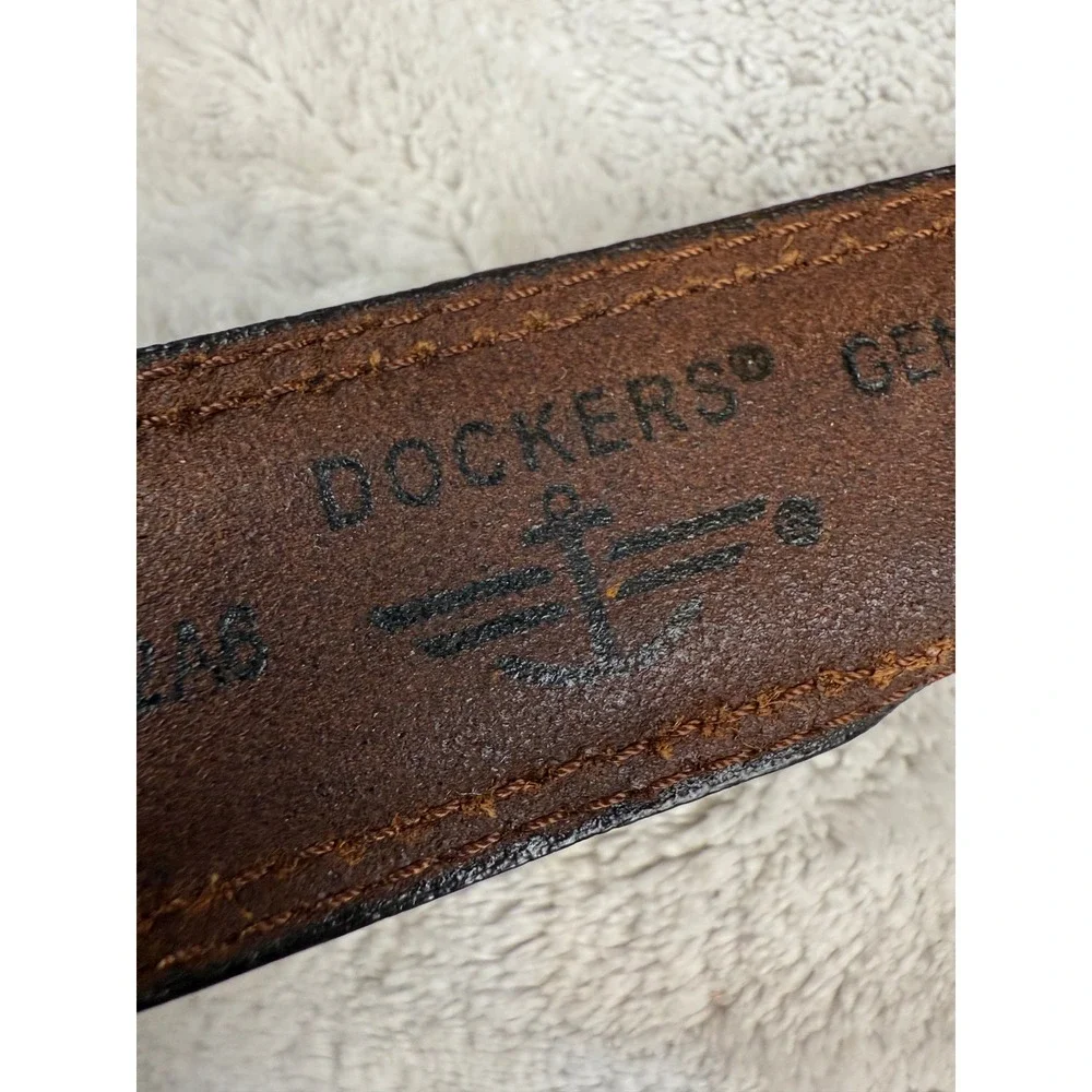 Dockers Mens Brown Genuine Leather Belt‎ Silver Buckle Size 40 CDI